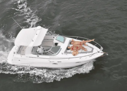 Rinker Yacht