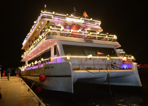 Triple Deck Dinner Party Cruise