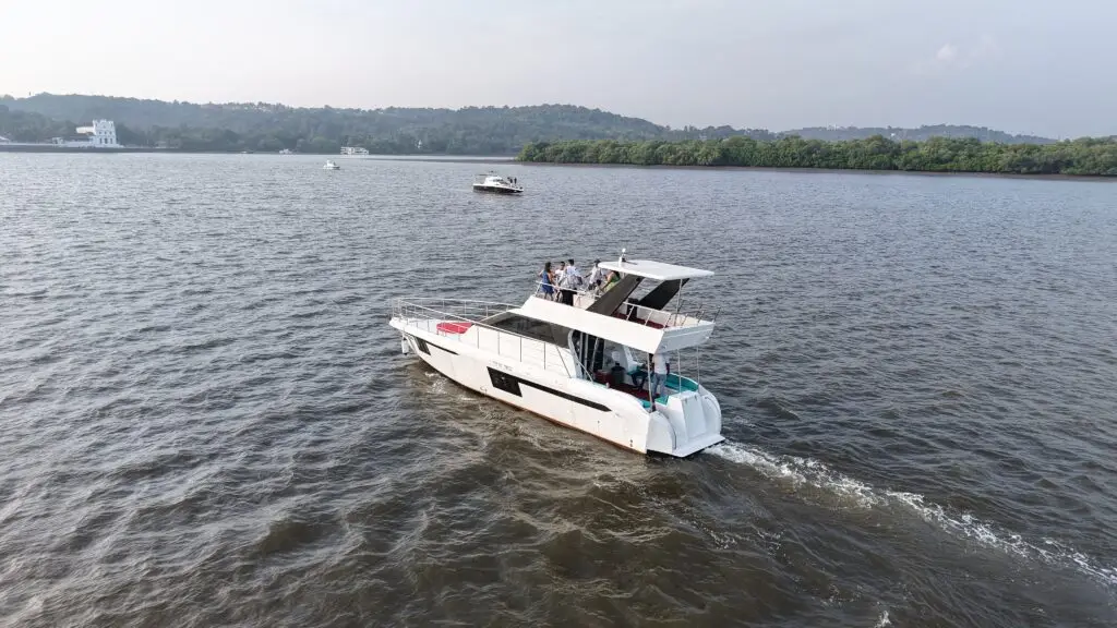 book yacht in goa 